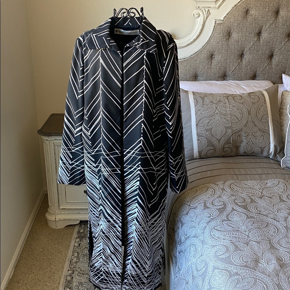 Vintage 1970 Black & White Chevron Pattern Long Coat